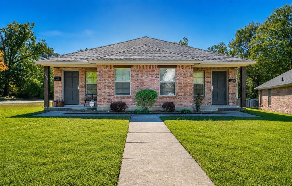 1005 Dalzell, Shreveport