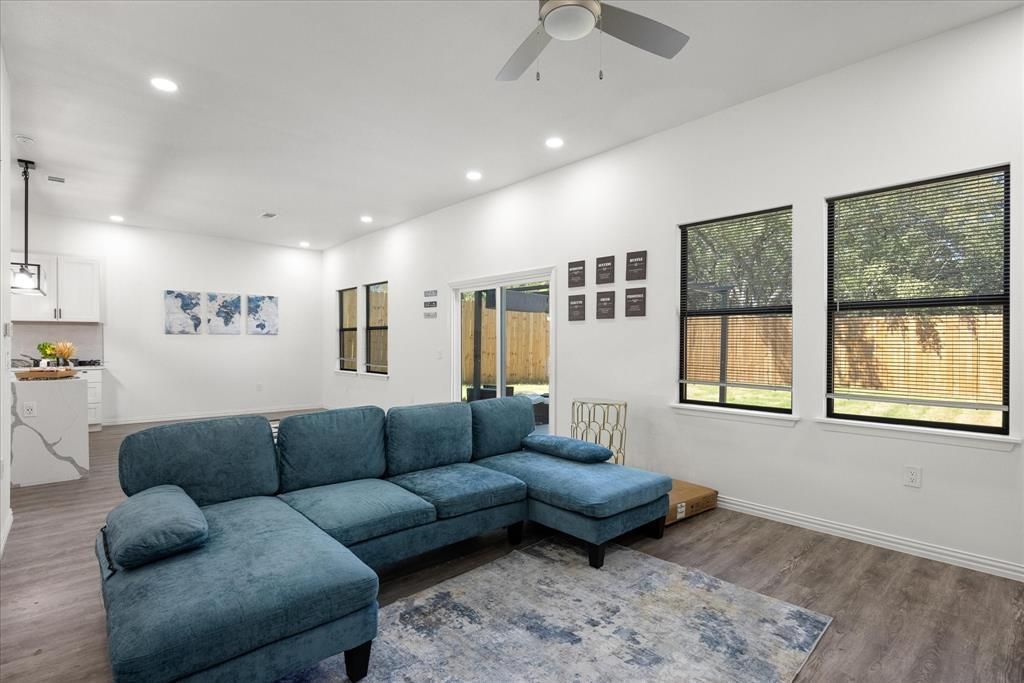 3605 Flint Rock Circle, Granbury
