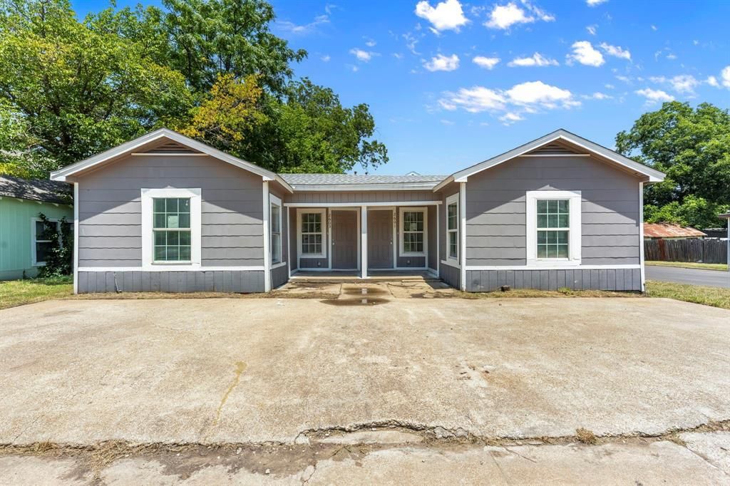 2601-2603 Summer Avenue, Waco