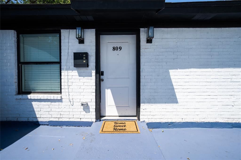 809 W Broadus Street, Fort Worth