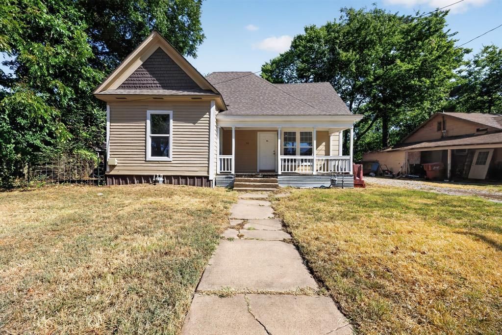 514 W 6th Street, Bonham