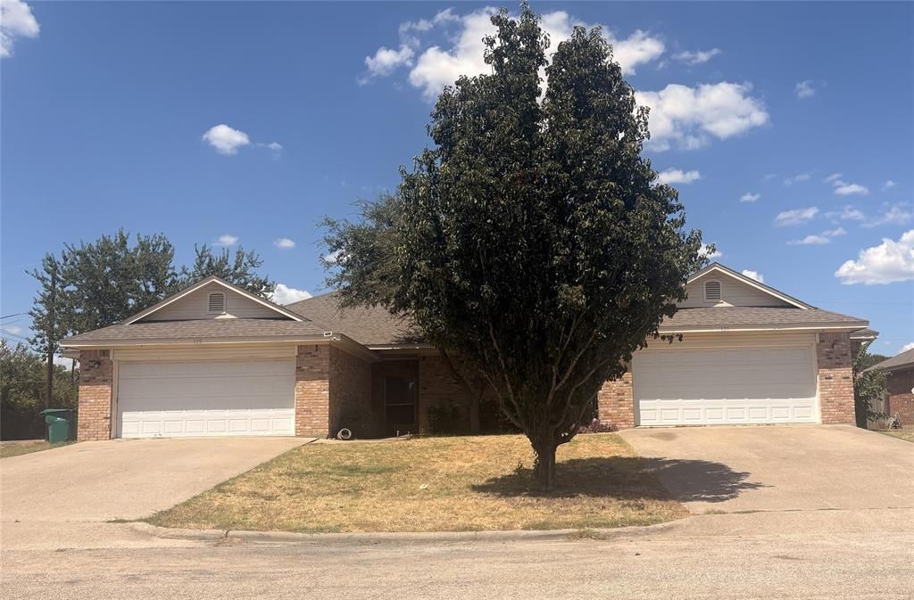 137 Deana Drive 139, Waco