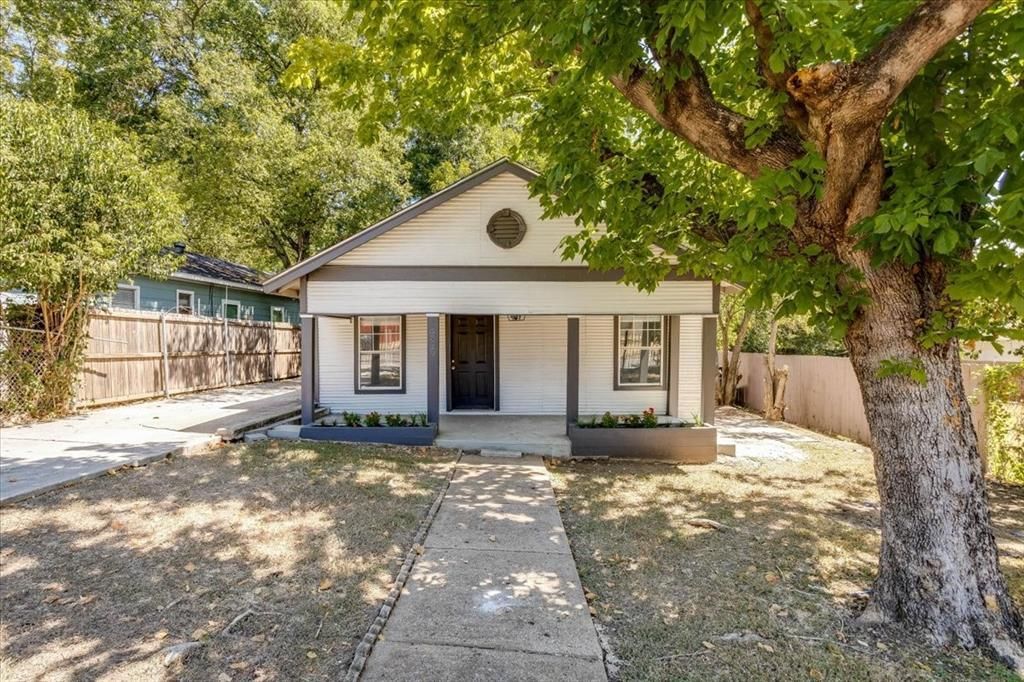 930 S Vernon Avenue, Dallas