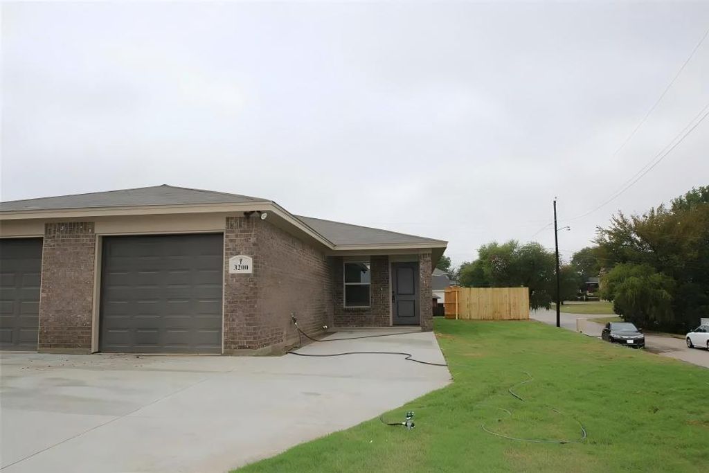 3200 Cherry Lane, Fort Worth
