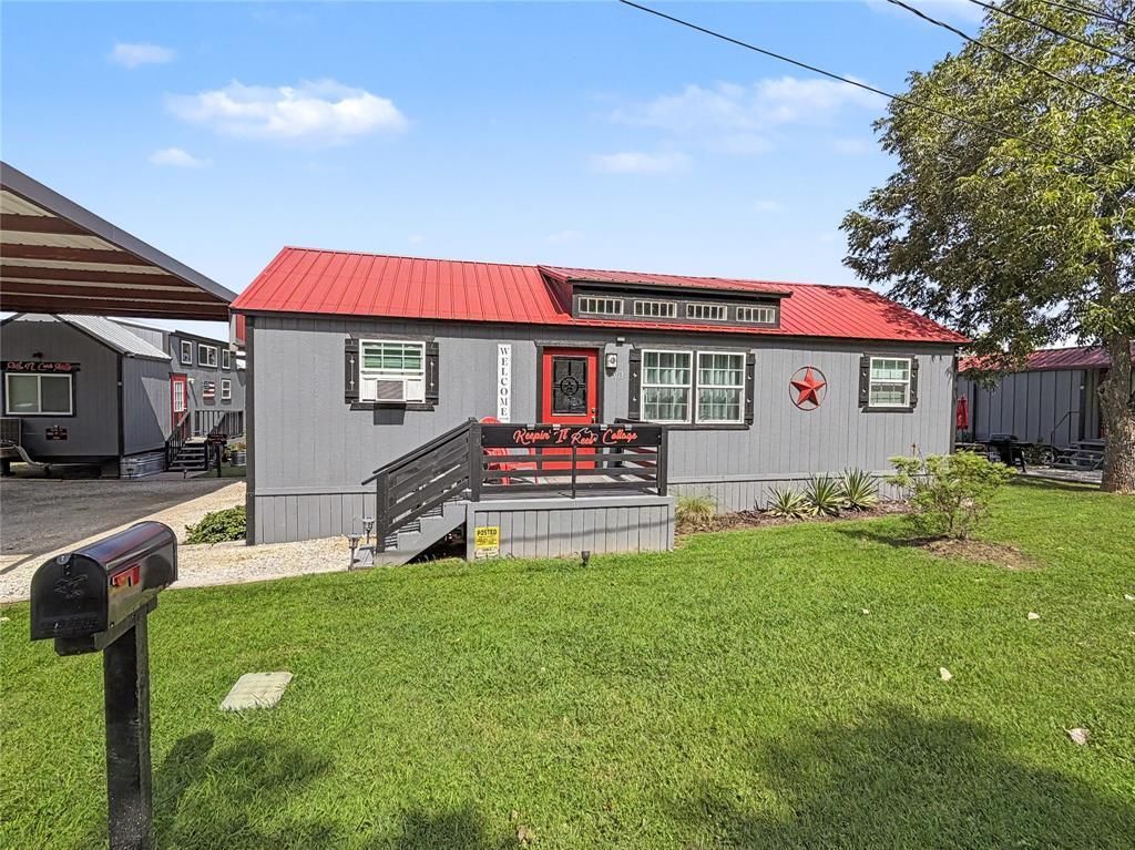 2013 Bedford Court, Weatherford
