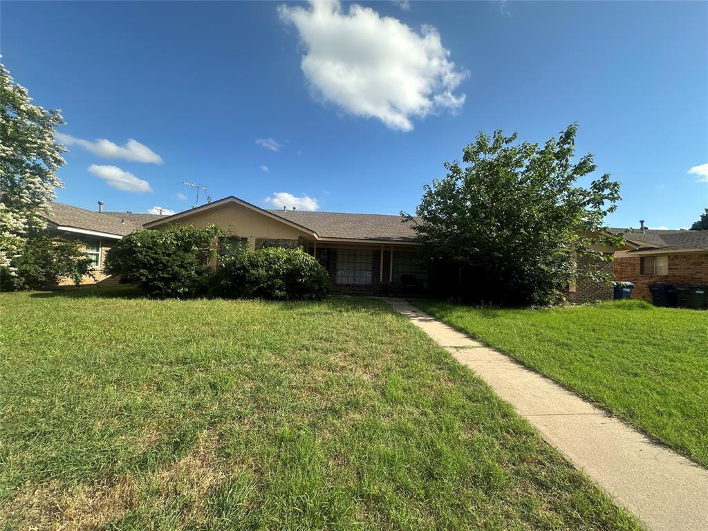 2109 Quail Run A, McKinney