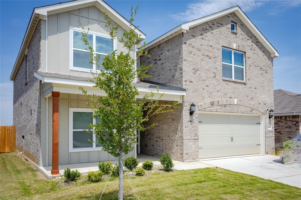 7616 Lumberjack Lane, Fort Worth