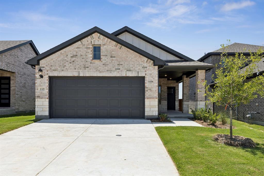 115 Greenbriar Drive, McKinney