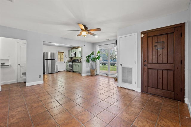 Photo of Listing #21028552