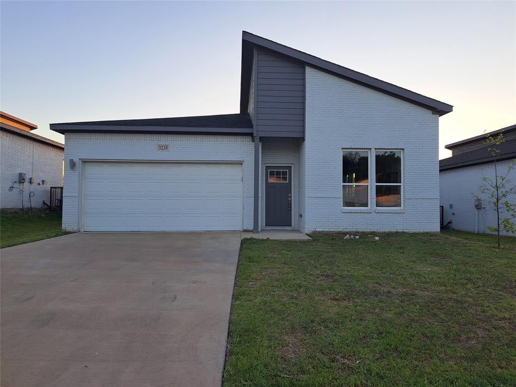 3235 Noor Street, Dallas