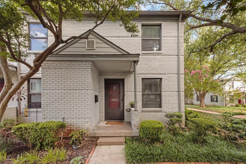 4930 N Hall Street B, Dallas