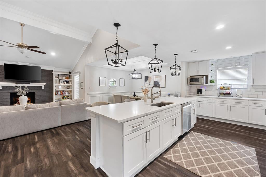 6419 Wrenwood Drive, Dallas