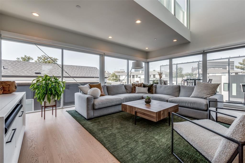 4626 Coles Manor Place 101, Dallas