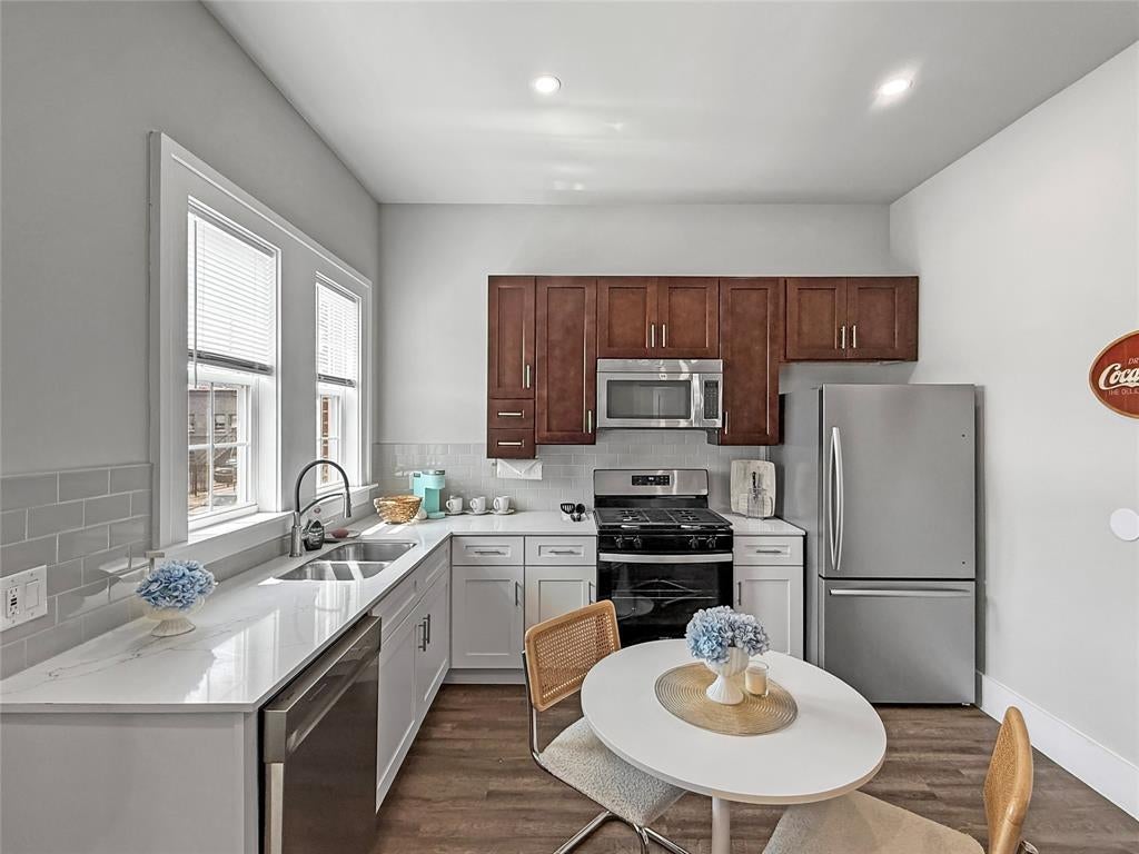 801 N Marsalis Avenue 101, Dallas