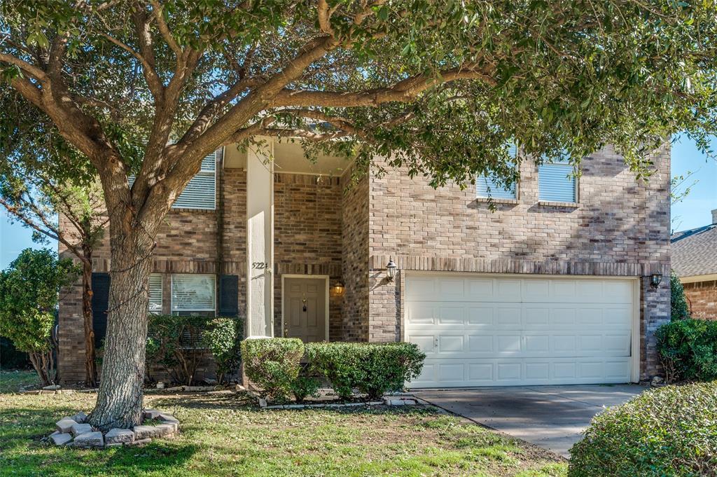 5224 Royal Burgess Drive, Fort Worth
