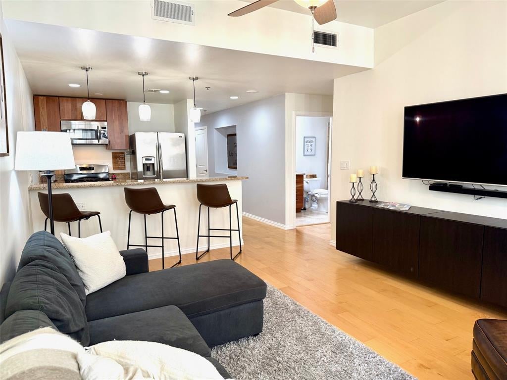 1200 Main Street 2607, Dallas