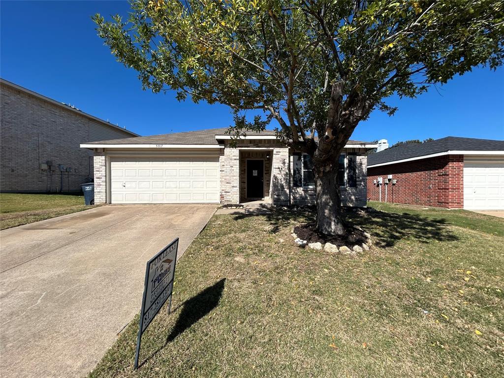 5317 Los Altos Road, Fort Worth