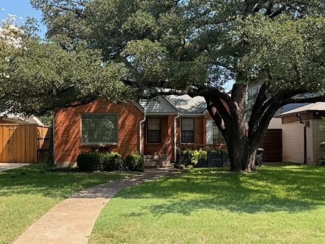 7706 Caillet Street, Dallas