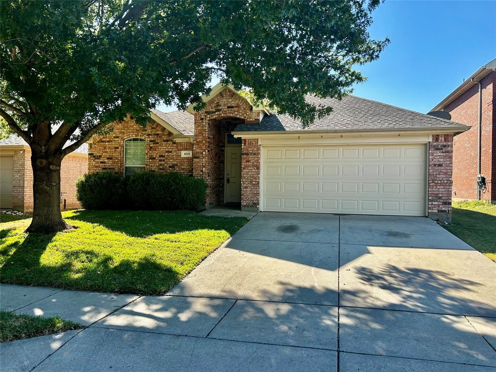 409 Mystic River Trail, Fort Worth