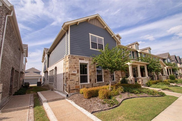 Photo of Listing #21072000