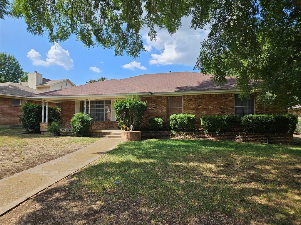 1431 Oak Meadows Drive, Dallas