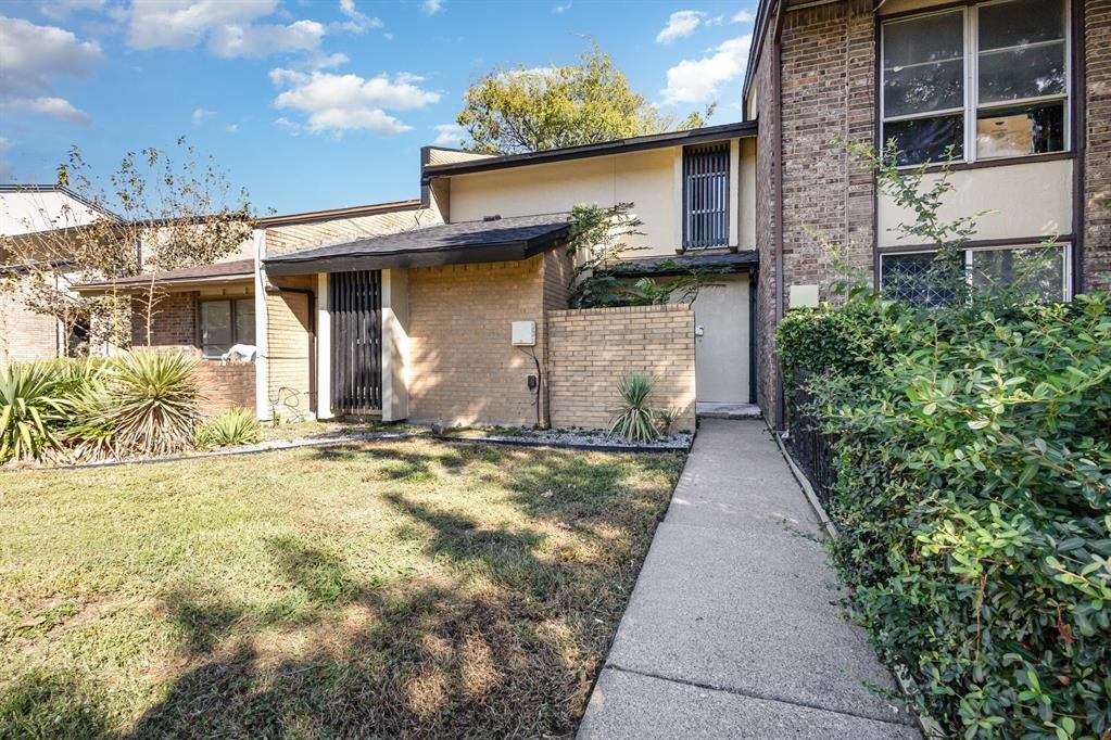 4140 Towngate Boulevard, Garland