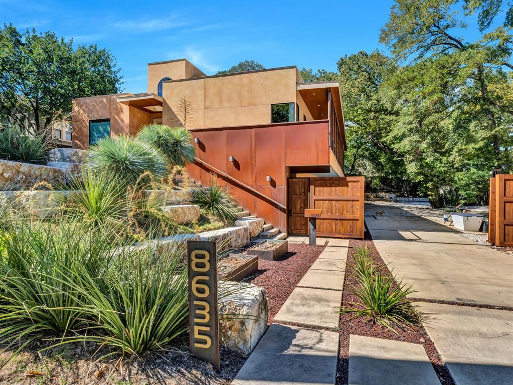 8635 San Leandro Drive, Dallas