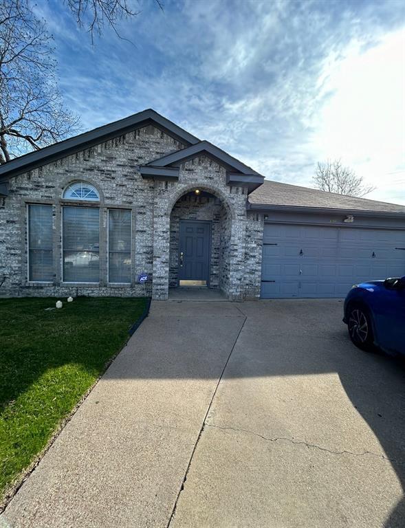 338 Old Pecan, Garland