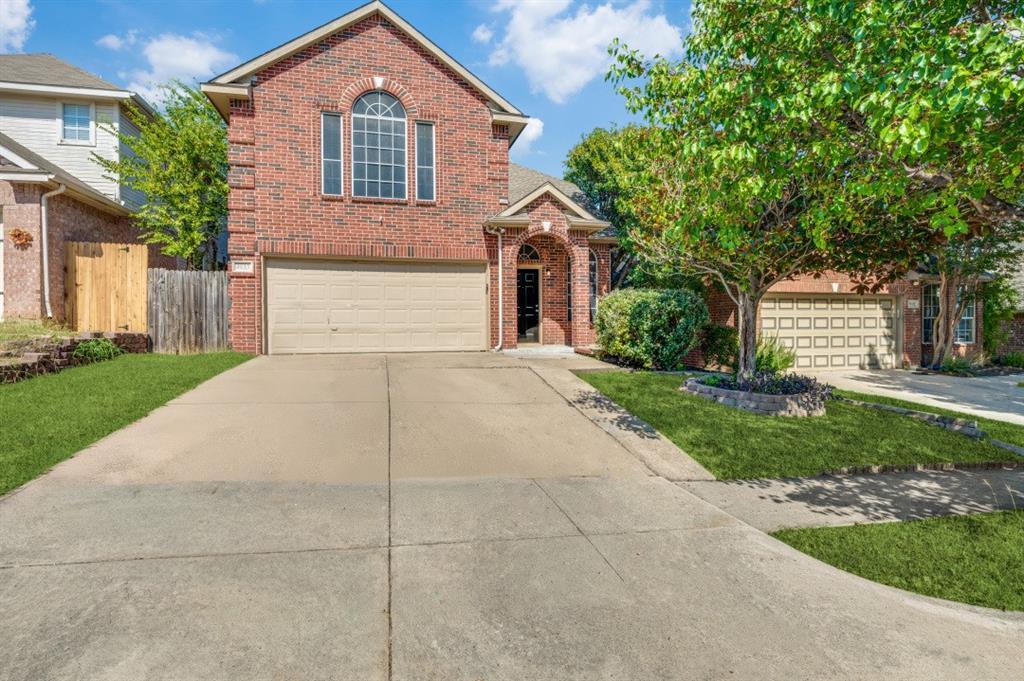 4933 Glenscape Trail, Fort Worth