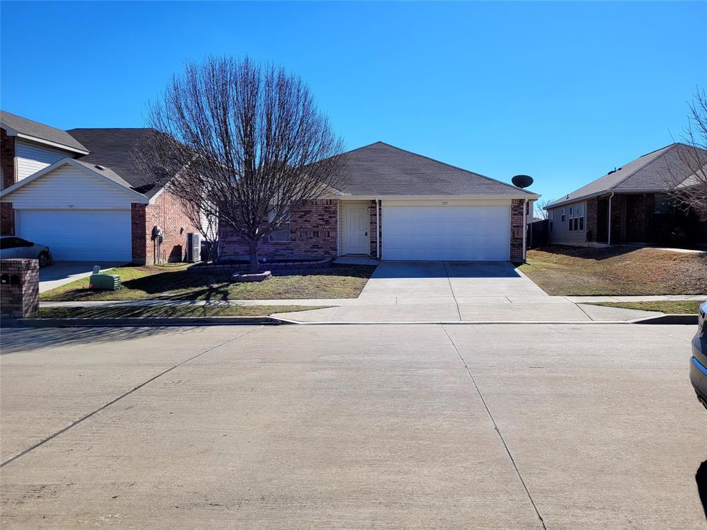 729 Santa Rosa Drive, Fort Worth