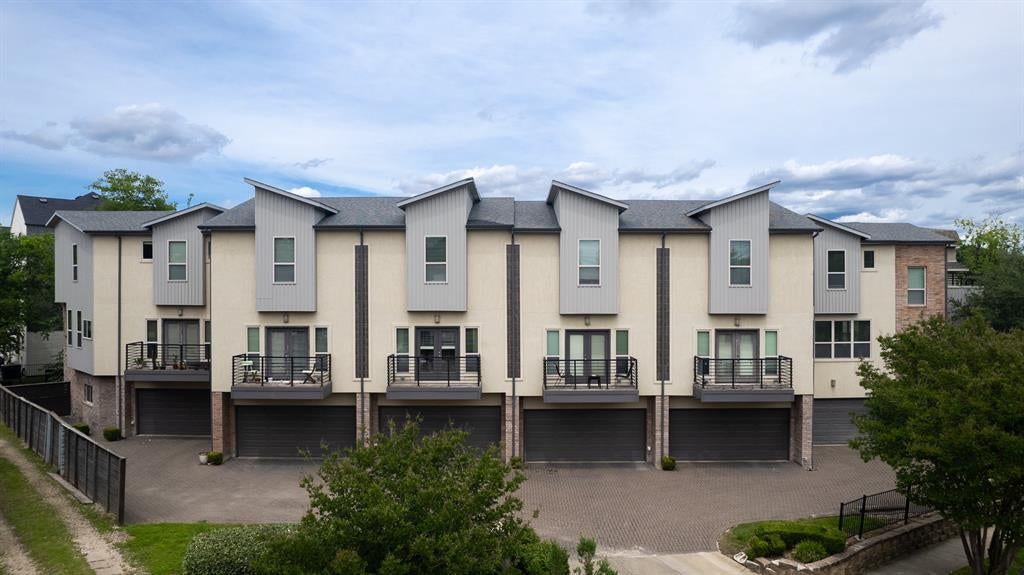 6051 Ross Avenue 130, Dallas