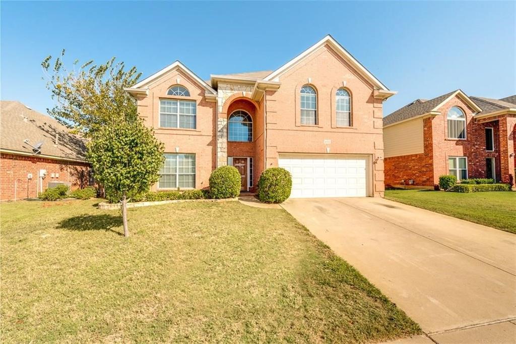 4500 Shady Hollow Drive, Fort Worth