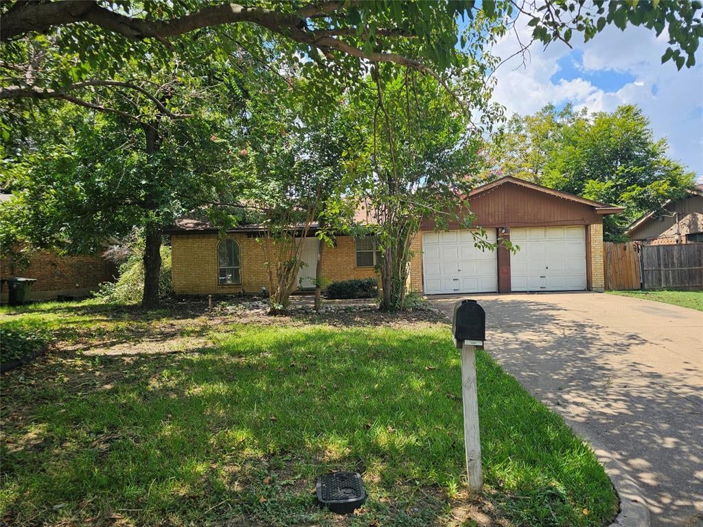 1604 Homemaker Hills Drive, Arlington