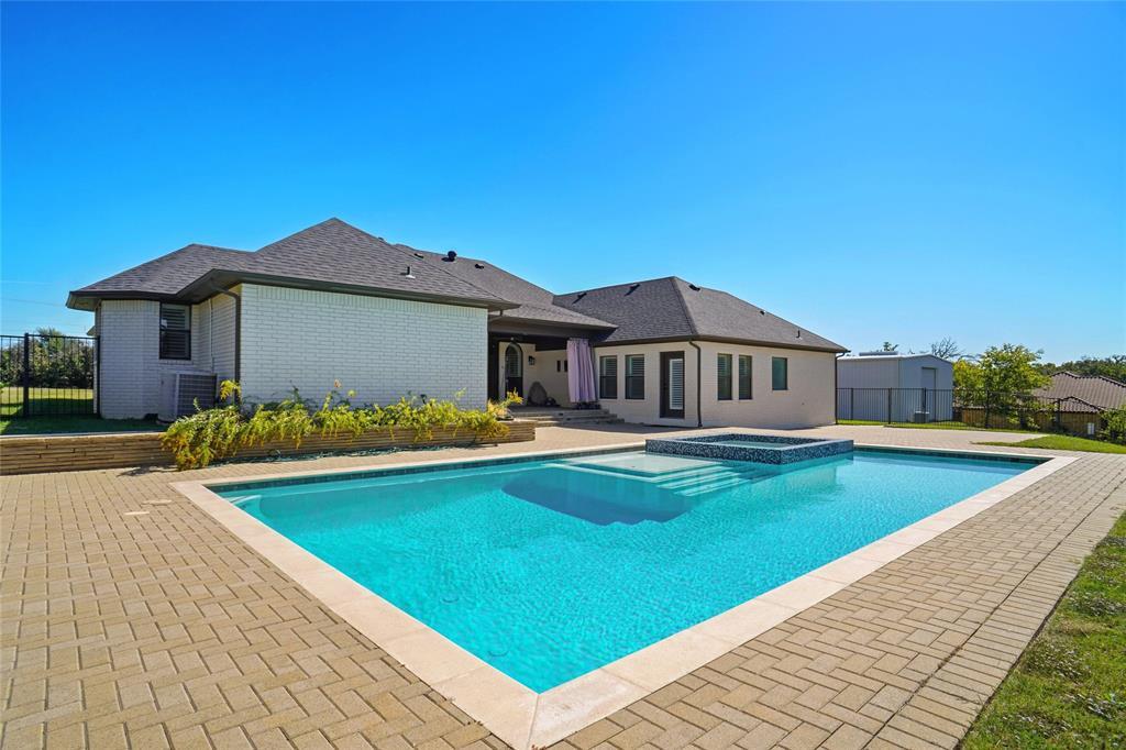 13297 Roanoke Road, Westlake