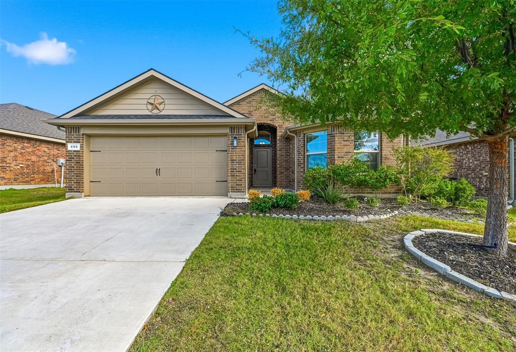 405 Houndstooth Drive, Fort Worth