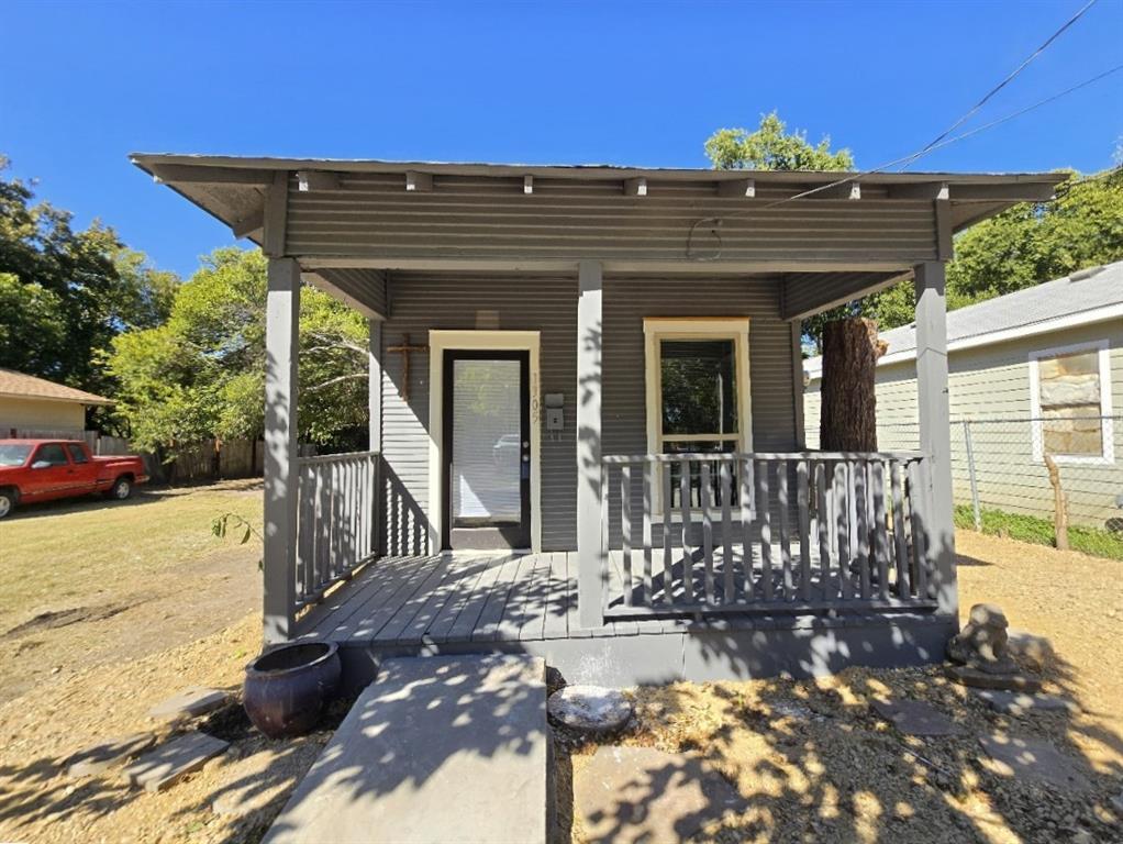 1305 Lotus Street, Dallas