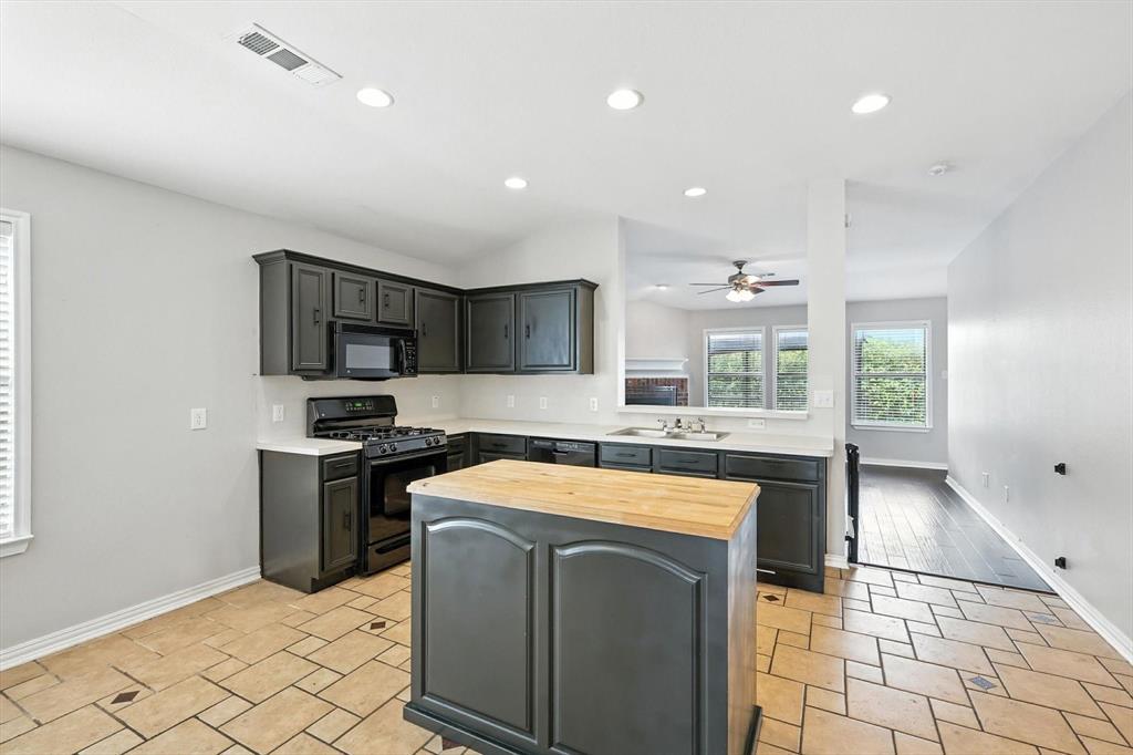 1056 Breeders Cup Drive, Fort Worth