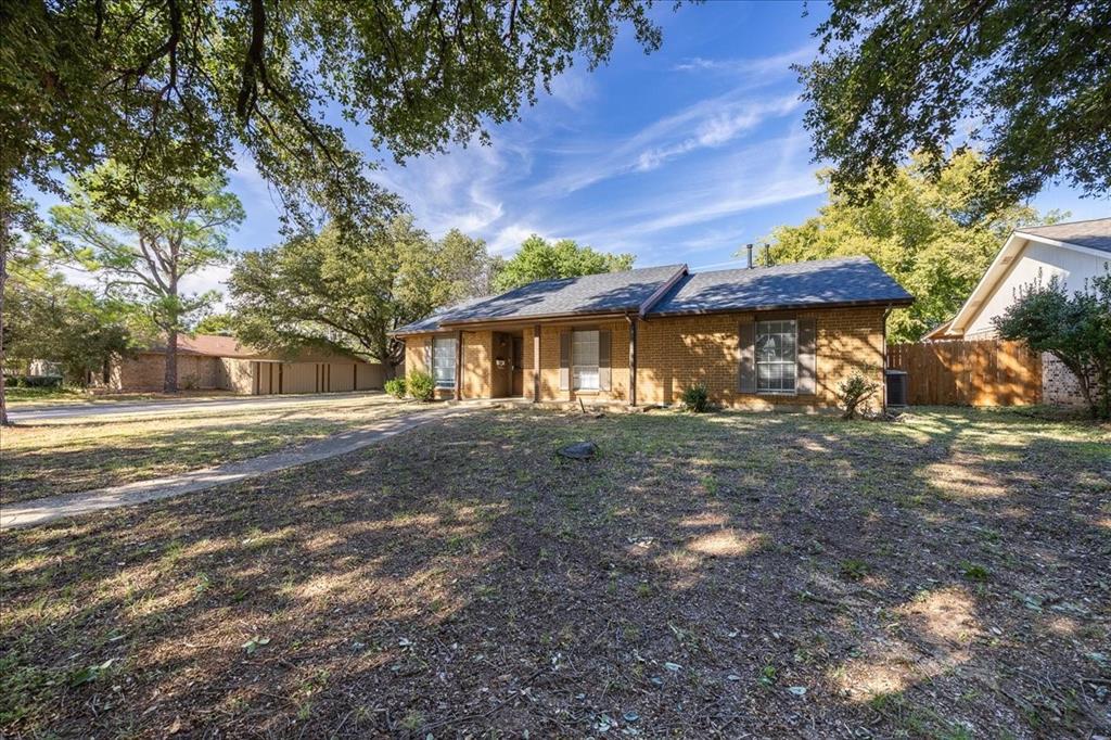 1335 Carnation Drive, Lewisville