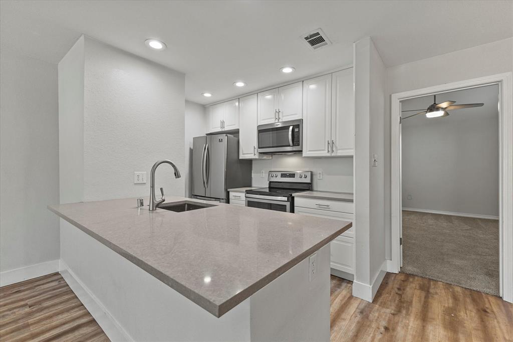 5616 Preston Oaks Road 208, Dallas