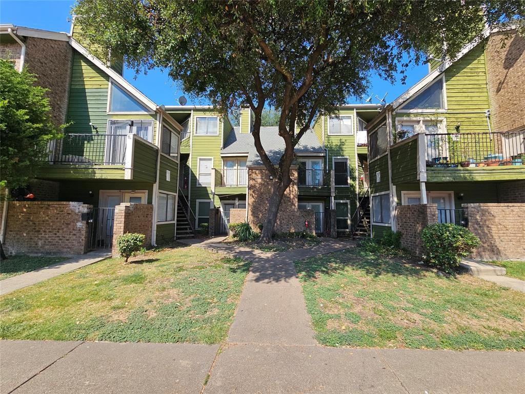 9823 Walnut Street 208, Dallas
