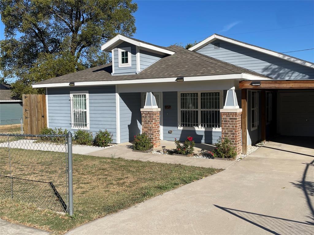 937 E Maddox Avenue, Fort Worth