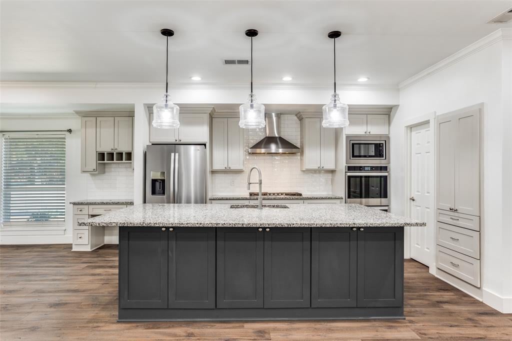 101 S Weatherred Drive, Richardson