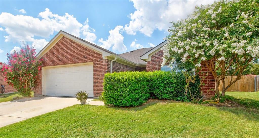 10549 Splitridge Court, Fort Worth