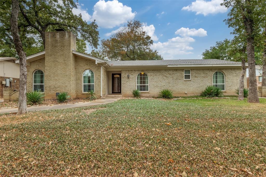 2828 Oak Forest Drive, Grapevine