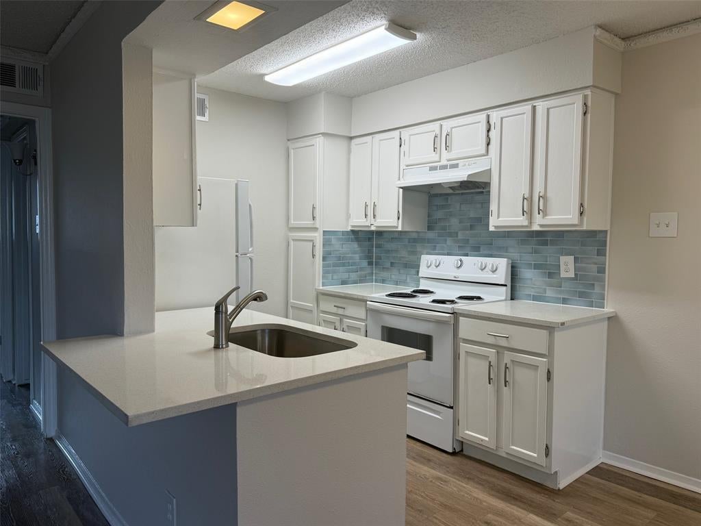 3624 Parkridge Drive 214, Dallas