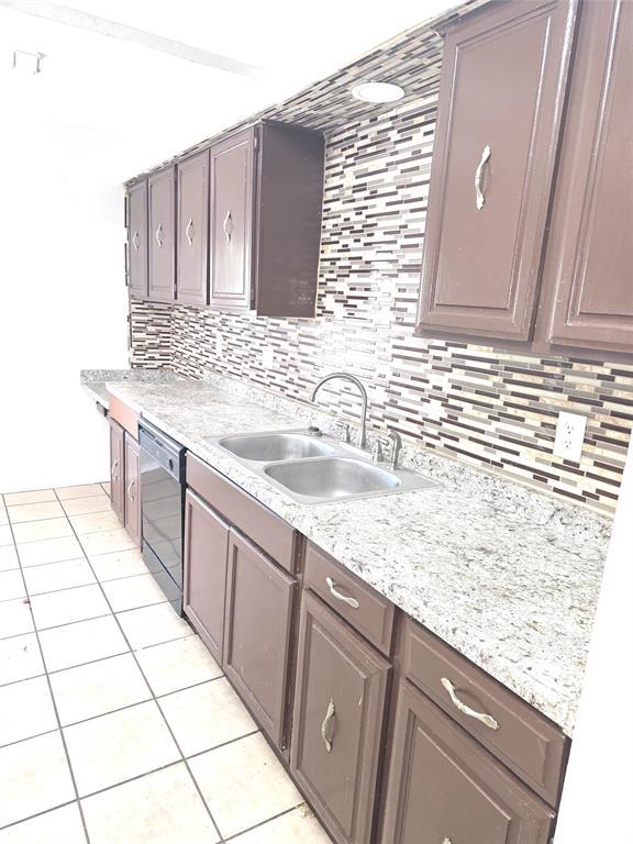 8805 N Normandale Street, Fort Worth