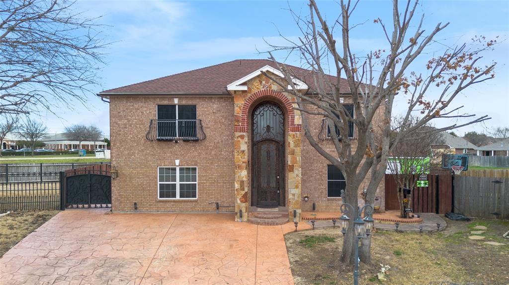 8824 Quarry Circle, Fort Worth
