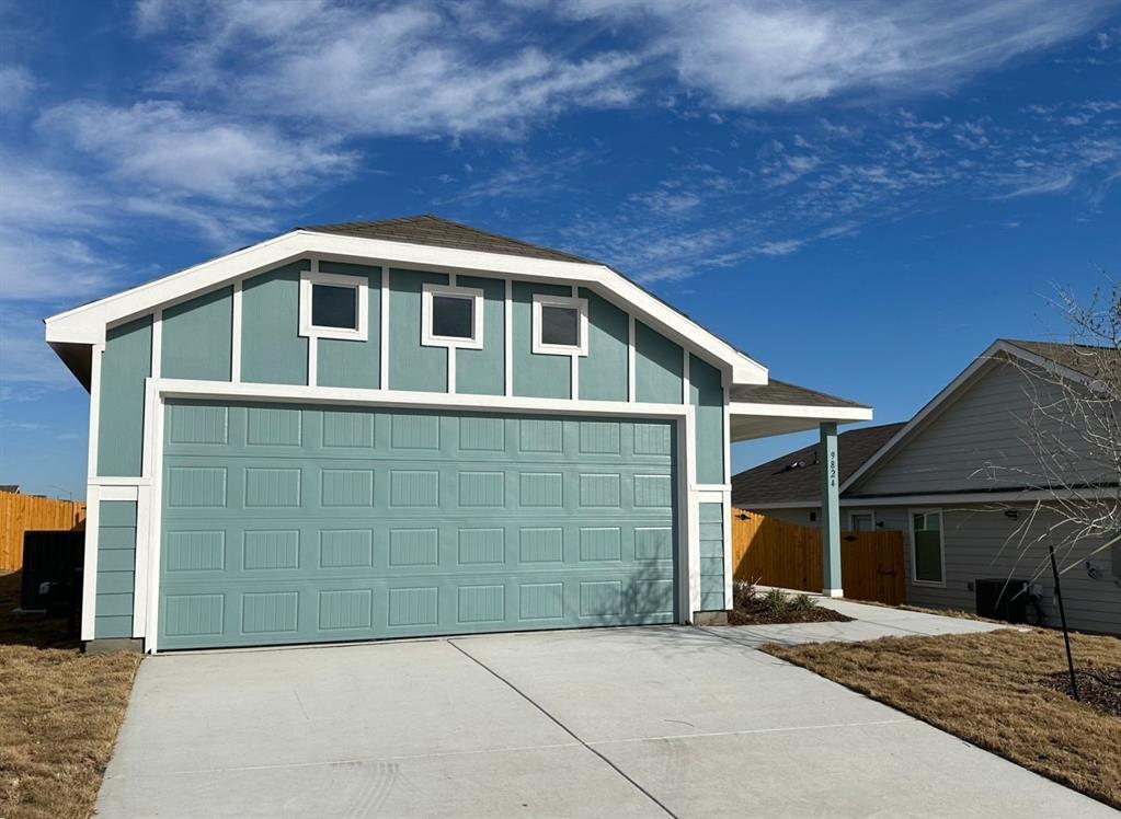 9824 Trusler Road, Fort Worth