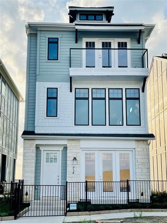 714 Resort Drive, Rowlett