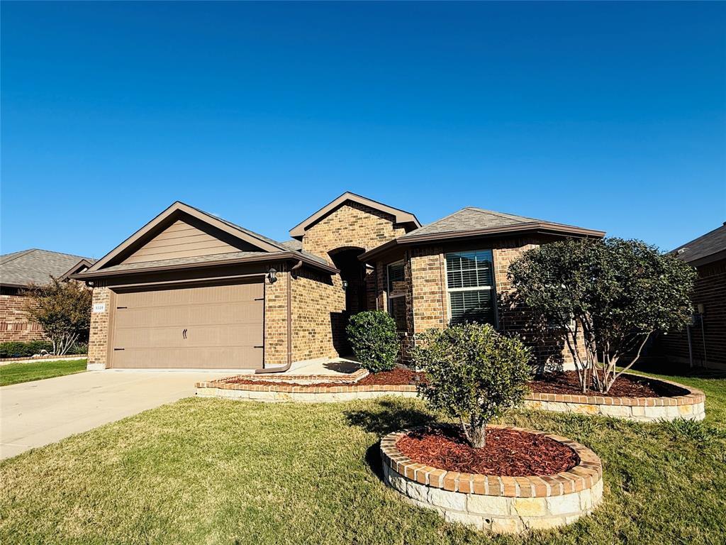 9328 Castorian Drive, Fort Worth